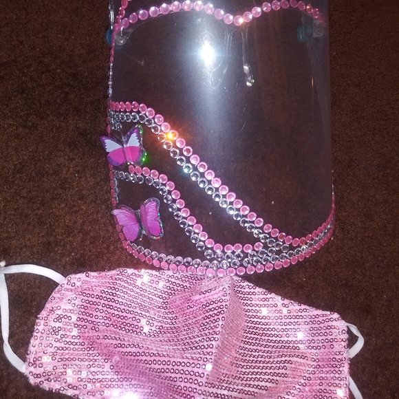 Face Mask/Shields - Picture 14 of 16